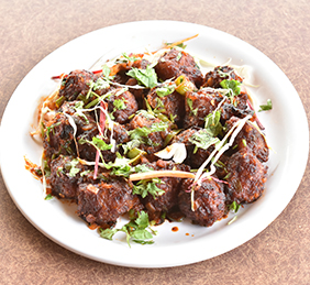 Vibrant ambiance at Eaters Stop restaurant​